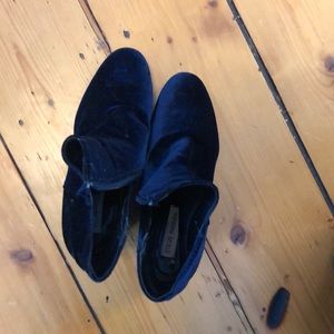 Steve Madden blue velvet booties